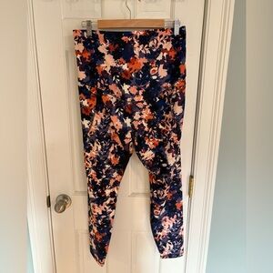 Old Navy powersoft high-rise maternity leggings, size L